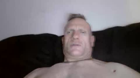 Snapshot of snblee4dp chatting on 10-19-25, 03:07 snblee4dp online show from 10-19-25, 03:07