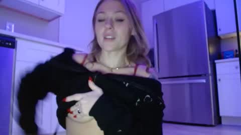 Snapshot of sneakyalicek chatting on 02-24-26, 06:06 sneakyalicek online show from 02-24-26, 06:06