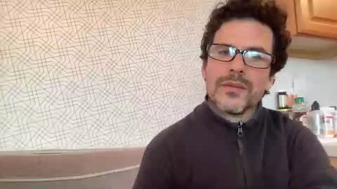 Snapshot of snfrisco76 chatting on 03-31-26, 12:01 snfrisco76 online show from 03-31-26, 12:01