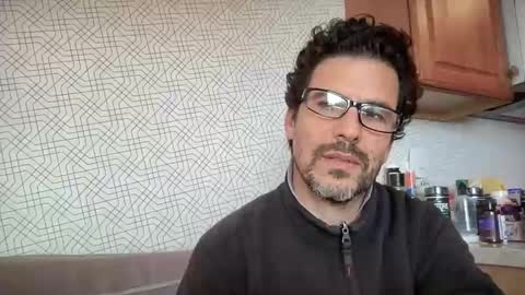 Snapshot of snfrisco76 chatting on 04-06-26, 07:37 snfrisco76 online show from 04-06-26, 07:37