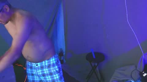 Snapshot of snizniz chatting on 05-11-26, 03:34 snizniz online show from 05-11-26, 03:34