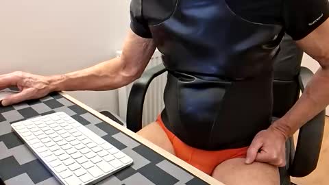 snootyagain online show from 04-19-26, 08:22