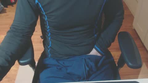 Snapshot of snooze85 chatting on 12-26-24, 05:58 Cbt-Slave online show from 12-26-24, 05:58