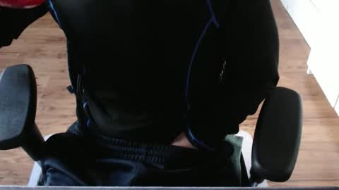 Snapshot of snooze85 chatting on 11-17-25, 01:17 Cbt-Slave online show from 11-17-25, 01:17