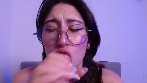 IG     OF red moonn online show from 12-28-24, 11:52