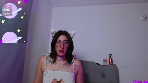 IG     OF red moonn online show from 02-16-25, 12:54