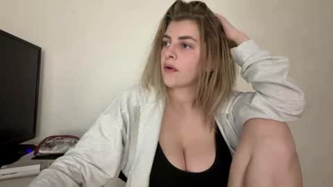 Emma online show from 07-13-26, 10:56