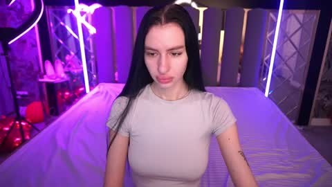 snow_whiteeex online show from 04-02-26, 05:38