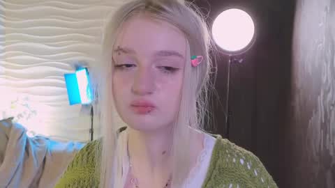 Ellie online show from 05-07-26, 05:35