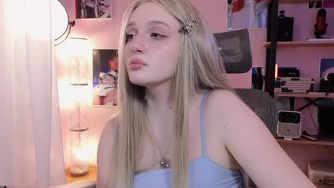 Ellie online show from 05-08-26, 05:35