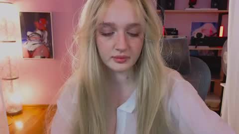 Ellie online show from 05-09-26, 05:34