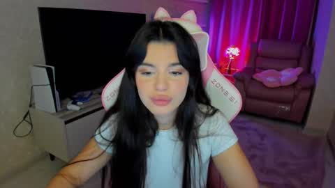 snowingwinter online show from 10-15-25, 07:36