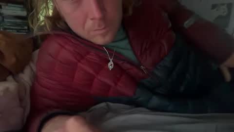 Snapshot of snowtrooper888 chatting on 11-23-25, 08:08 snowtrooper888 online show from 11-23-25, 08:08