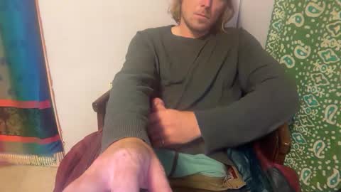 Snapshot of snowtrooper888 chatting on 11-26-25, 10:00 snowtrooper888 online show from 11-26-25, 10:00