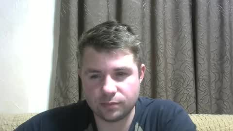 Snapshot of snowyqred chatting on 02-09-25, 06:37 Arthur online show from 02-09-25, 06:37