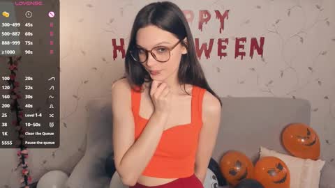 Alice - Birthday Girl online show from 10-27-25, 08:40
