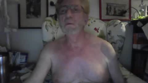 Snapshot of so_erotic_sub chatting on 10-30-25, 03:19 ImYourBitch online show from 10-30-25, 03:19
