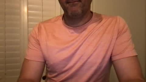 Snapshot of socal805c chatting on 11-10-25, 02:54 chris online show from 11-10-25, 02:54