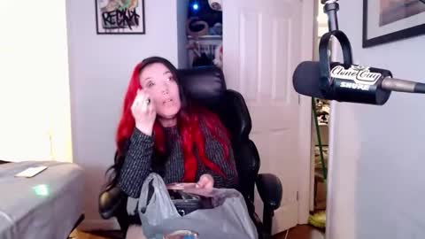 bigandirty online show from 10-21-25, 02:45