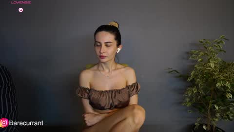 Yesenia online show from 02-20-25, 01:36