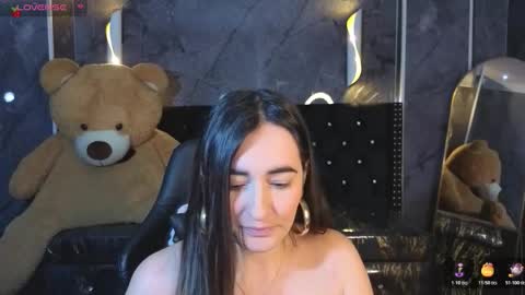 soffi_betacur_b online show from 10-18-25, 08:31
