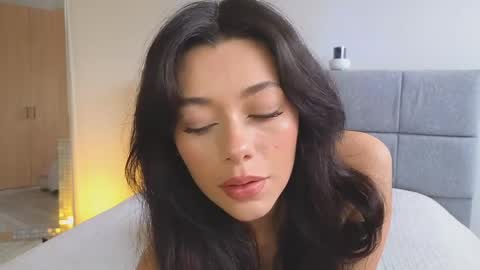 IG Soffimoon   I THANK YOU FOR LEAVING YOUR FOLLOW online show from 06-05-26, 07:30