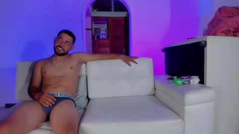 Snapshot of soffipink chatting on 03-02-25, 04:10 Sofia Valentina 3 online show from 03-02-25, 04:10