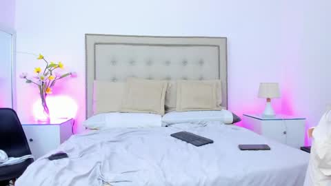 sofhyalove online show from 05-31-26, 01:40