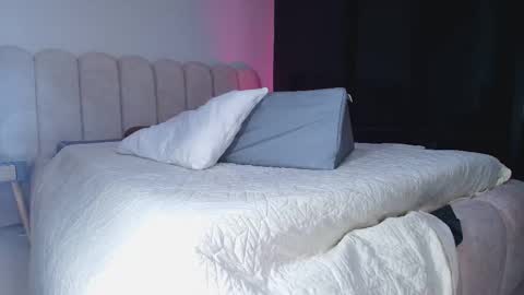 Sofia online show from 11-22-25, 11:53