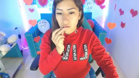 Snapshot of sofi_hot_4m chatting on 02-15-25, 12:54 Sofi online show from 02-15-25, 12:54