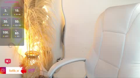 Snapshot of sofi_lennox chatting on 07-07-26, 12:42 Sofi online show from 07-07-26, 12:42