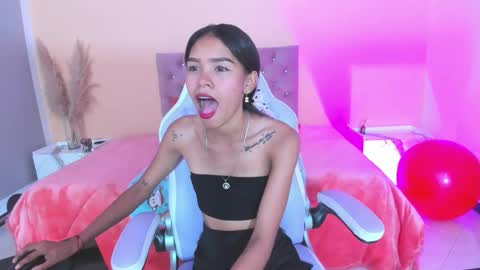 Sofia online show from 11-26-25, 06:42