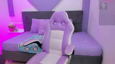 Snapshot of sofi_little2 chatting on 12-17-25, 06:36 Sofia online show from 12-17-25, 06:36