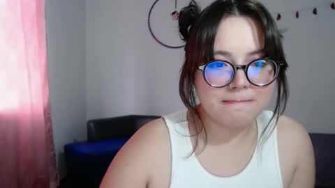 Snapshot of sofi_lynch chatting on 11-20-25, 09:36 Sofi Lynch online show from 11-20-25, 09:36