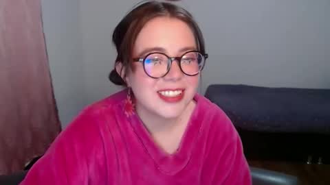 Snapshot of sofi_lynch chatting on 12-05-25, 06:22 Sofi Lynch online show from 12-05-25, 06:22