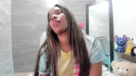 sofia86379 online show from 03-05-25, 09:59