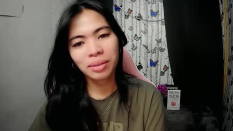 Snapshot of sofia_ava24 chatting on 05-24-26, 04:28 Chady online show from 05-24-26, 04:28