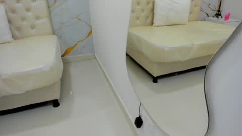 sofia_echeverri online show from 04-21-26, 11:27