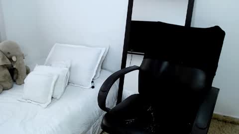 Snapshot of sofia_erotic chatting on 12-13-24, 06:05 sofia Ill be back on Tuesday June 4. online show from 12-13-24, 06:05