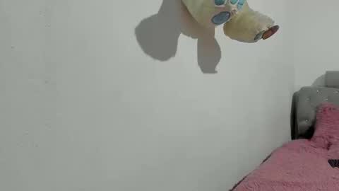 Snapshot of sofia_garcia01 chatting on 09-10-25, 02:39 Sofia Garcia online show from 09-10-25, 02:39