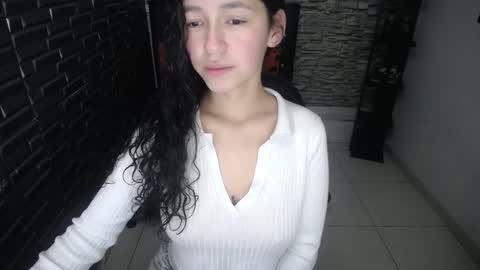 sofia_ginevra online show from 12-17-25, 12:44