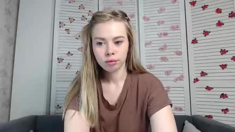 Sofia here online show from 01-19-26, 12:25