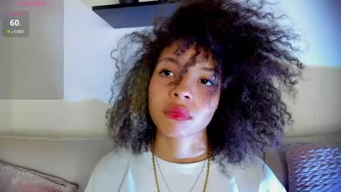 S O F I A  online show from 05-22-26, 09:09