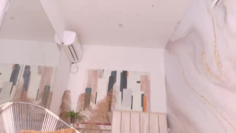 Sofi  online show from 04-22-26, 06:42