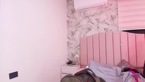 Sofia online show from 12-17-25, 03:01