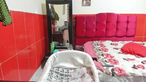 sofia_martinezv online show from 07-05-26, 01:01