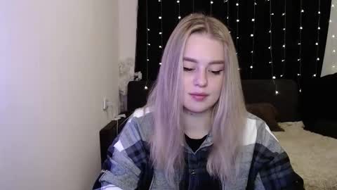 sofia_rosemary online show from 12-04-24, 11:41
