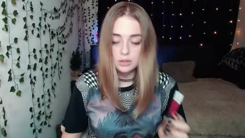 sofia_rosemary online show from 09-17-25, 01:13