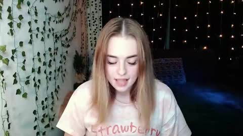 sofia_rosemary online show from 10-18-25, 02:40