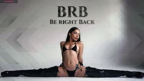 Snapshot of sofia_rousse_ chatting on 12-01-25, 07:52 online show from 12-01-25, 07:52